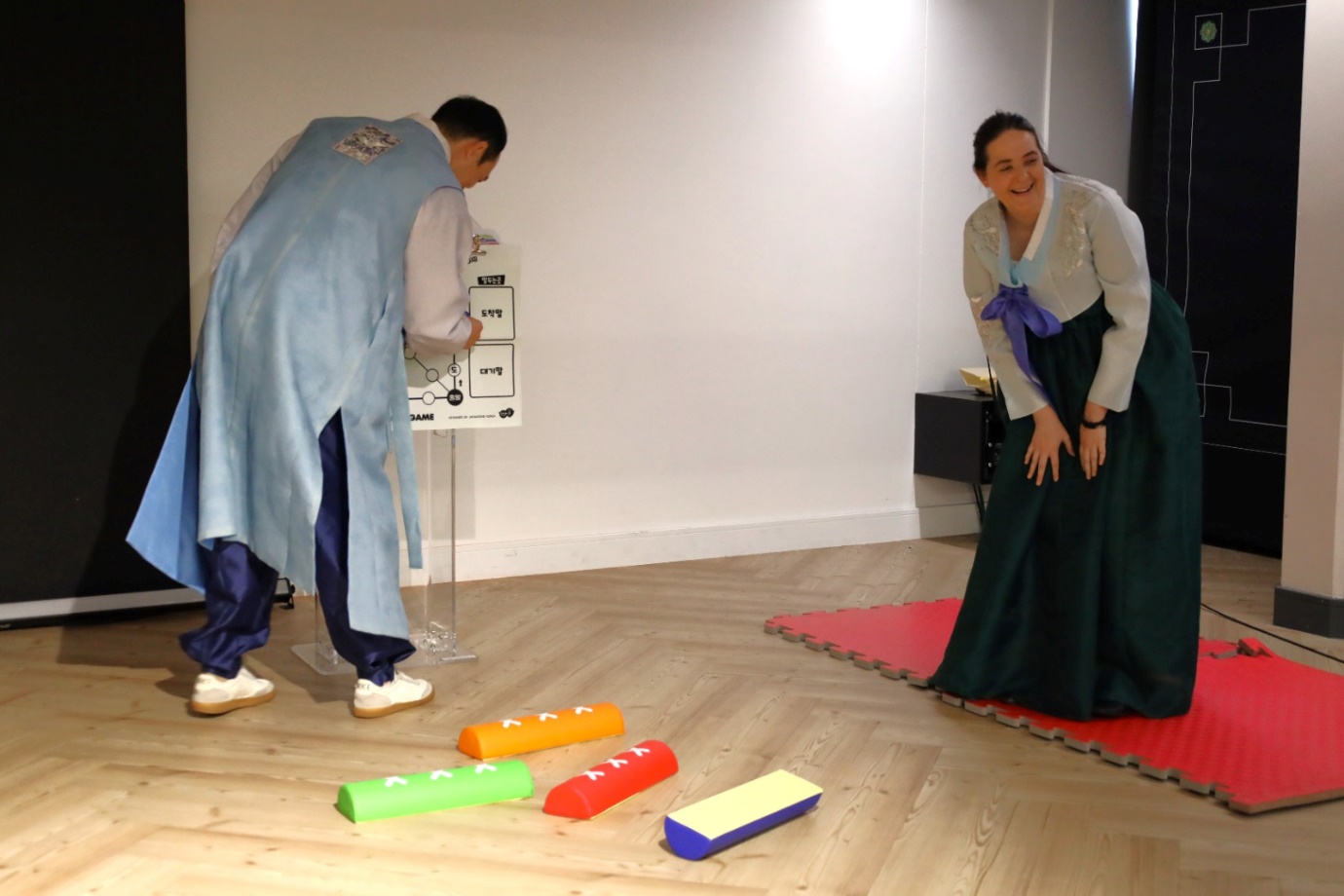 A person and person in a room

AI-generated content may be incorrect.