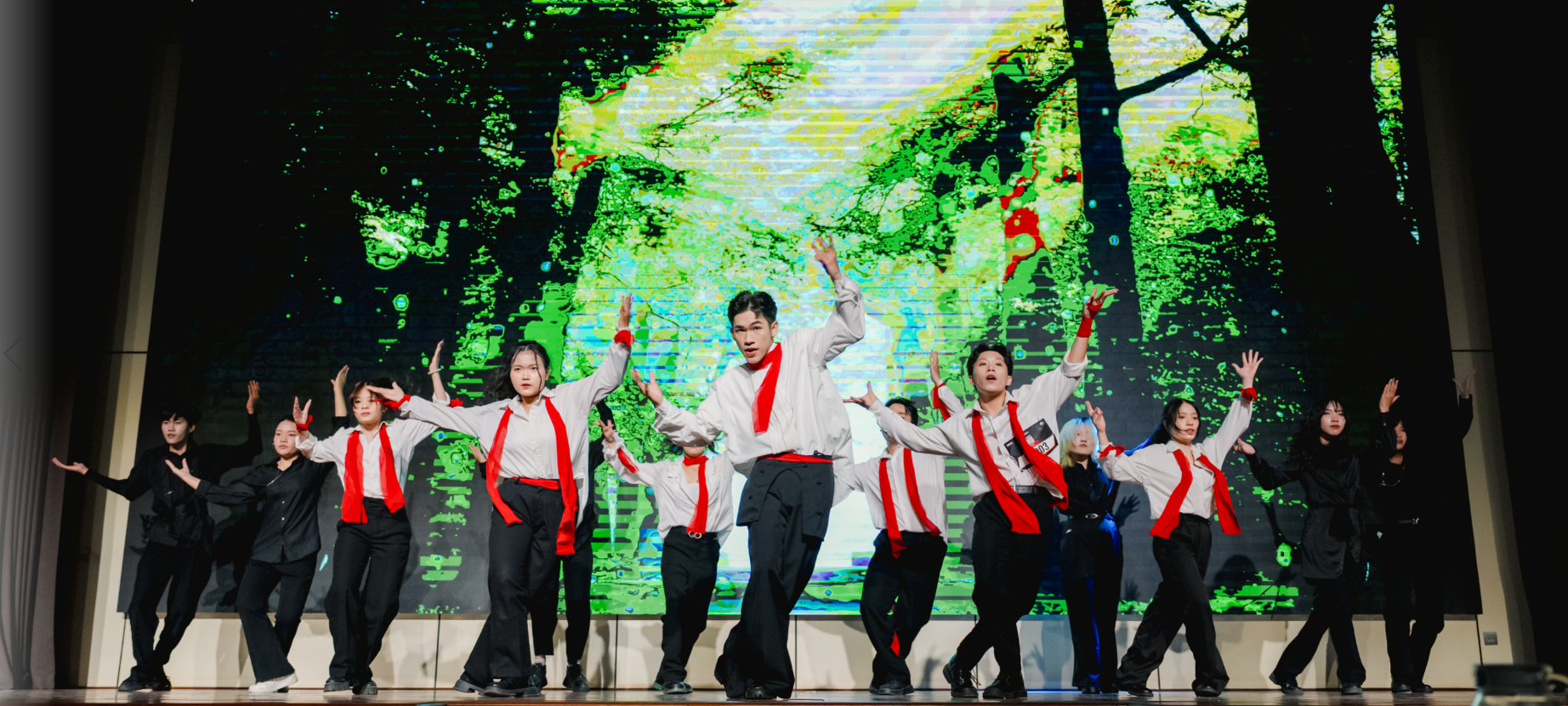 K-POP LOVERS FESTIVAL 2025&nbsp;–&nbsp;다낭&nbsp;지역 예선 참가 팀의 사진 (3)
