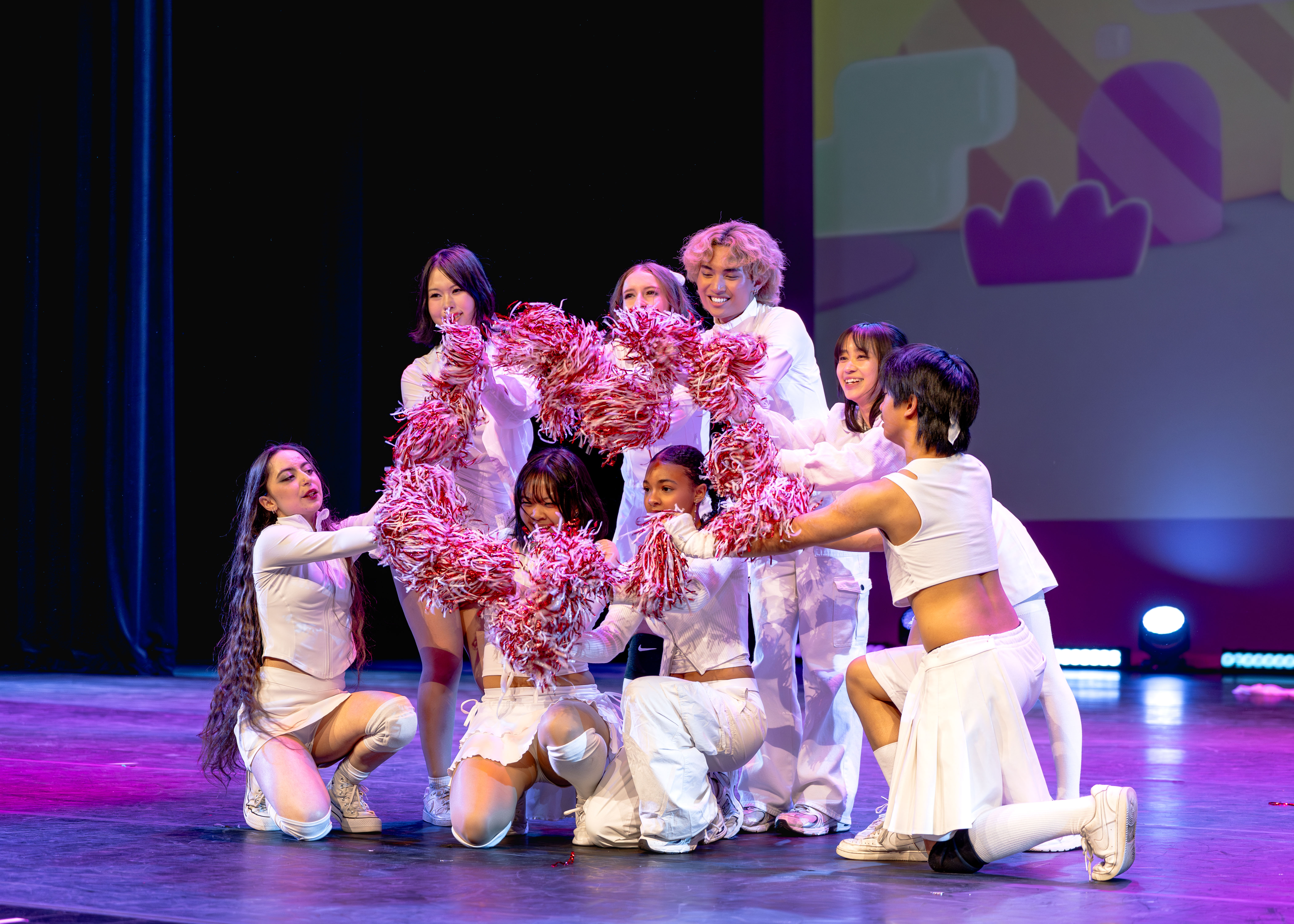 HEARTBREAKERS Performance