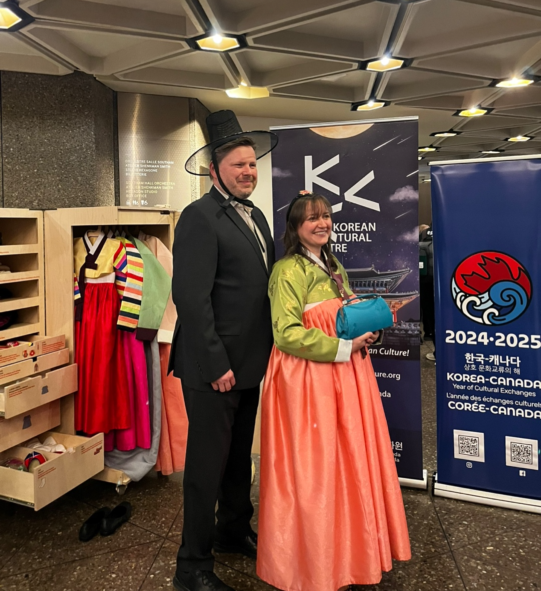 attendee at the Korean Traditional Clothing Culture Box