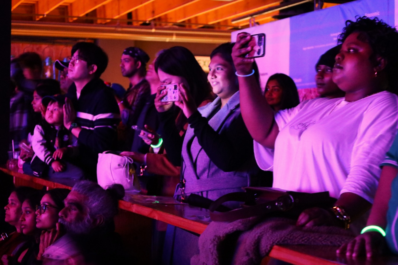 A group of people taking a picture of themselves

AI-generated content may be incorrect.