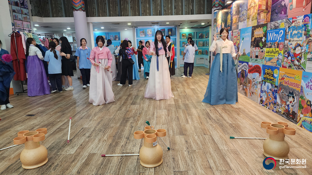 수완꿀랍위타야라이 논타부리학교 한국문화 체험행사